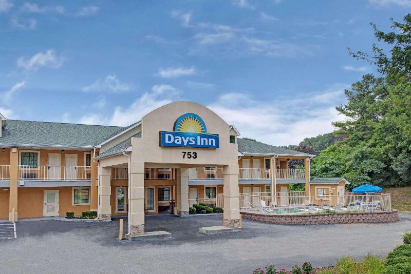 هتل Days Inn By Wyndham Marietta White Water