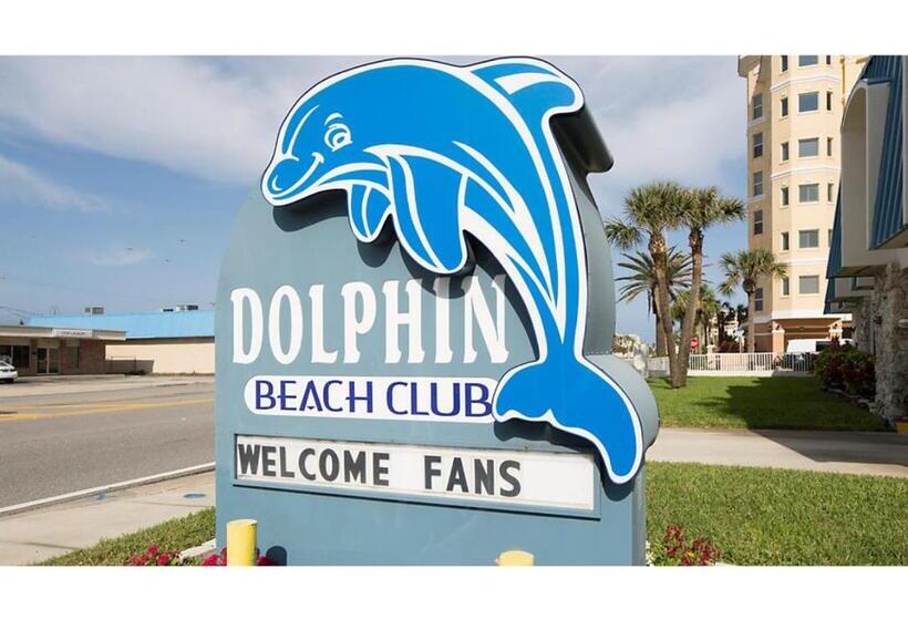 هتل Dolphin Beach Club
