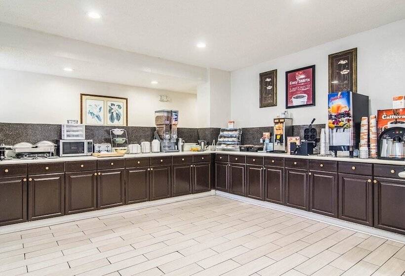 فندق Econo Lodge Darien