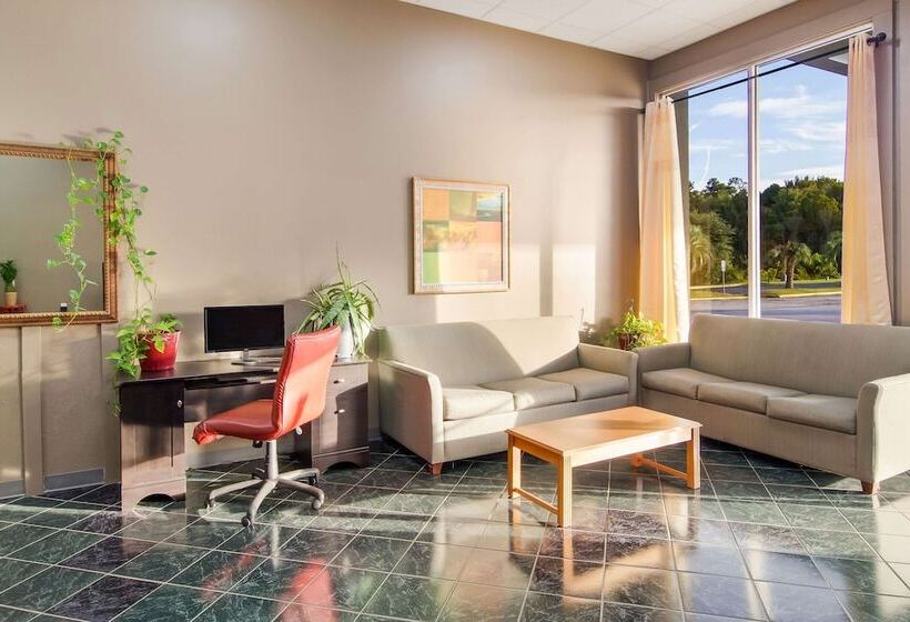 فندق Econo Lodge