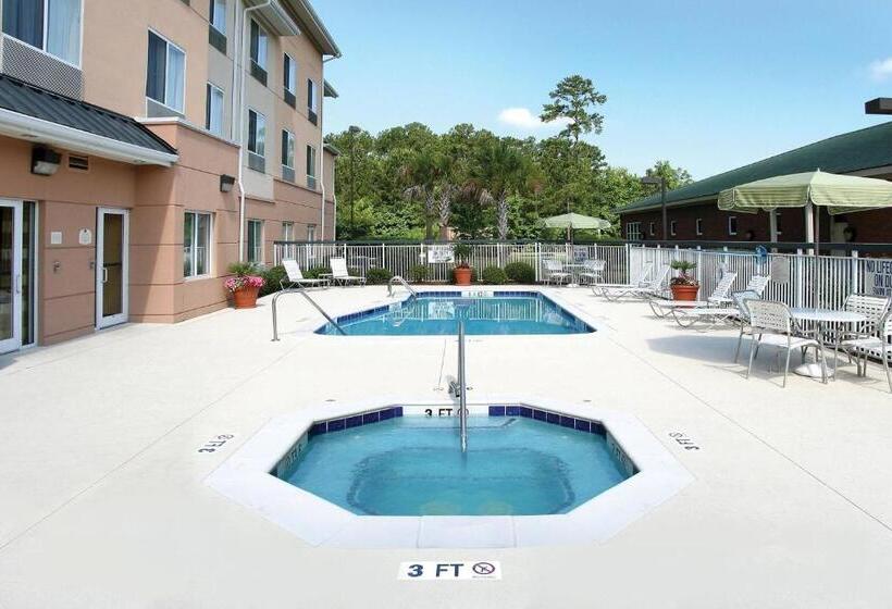 هتل Fairfield Inn And Suites Charleston North/university Area