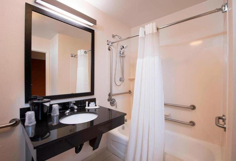 هتل Fairfield Inn And Suites Charleston North/university Area