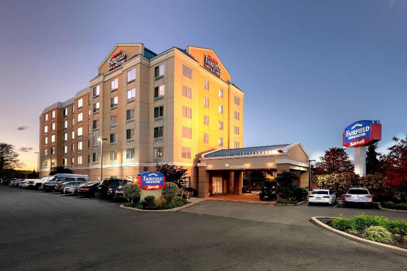 فندق Fairfield Inn & Suites Woodbridge