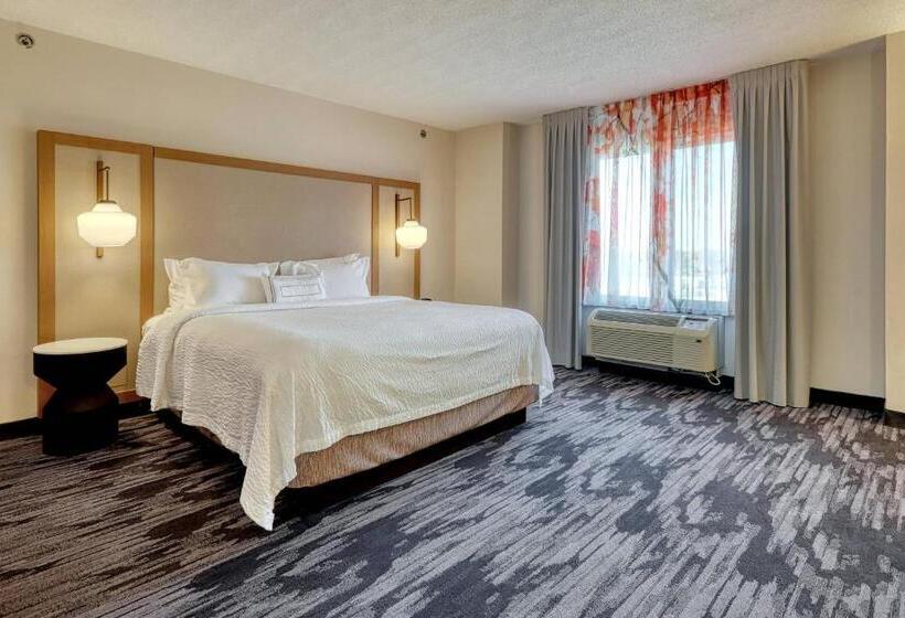 هتل Fairfield Inn & Suites Woodbridge