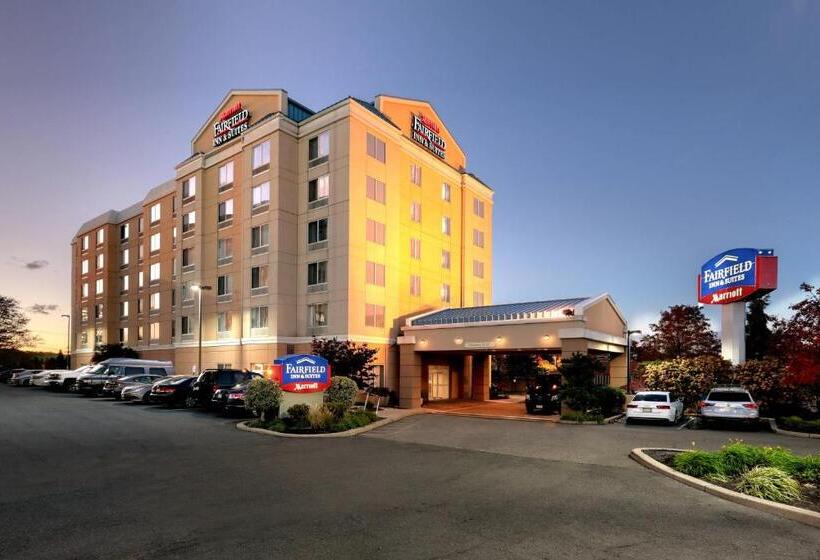 هتل Fairfield Inn & Suites Woodbridge