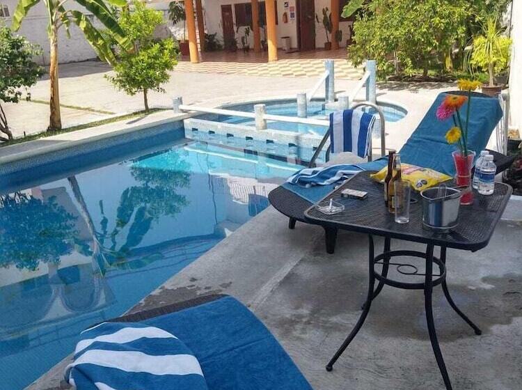 فندق Hacienda De Zapata