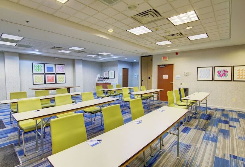 فندق Holiday Inn Express Blacksburg, An Ihg