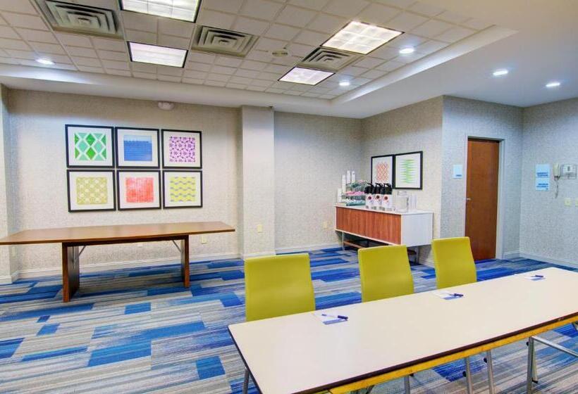 فندق Holiday Inn Express Blacksburg, An Ihg