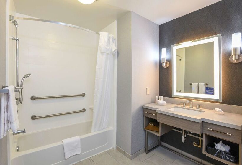 هتل Homewood Suites Cincinnati Airport