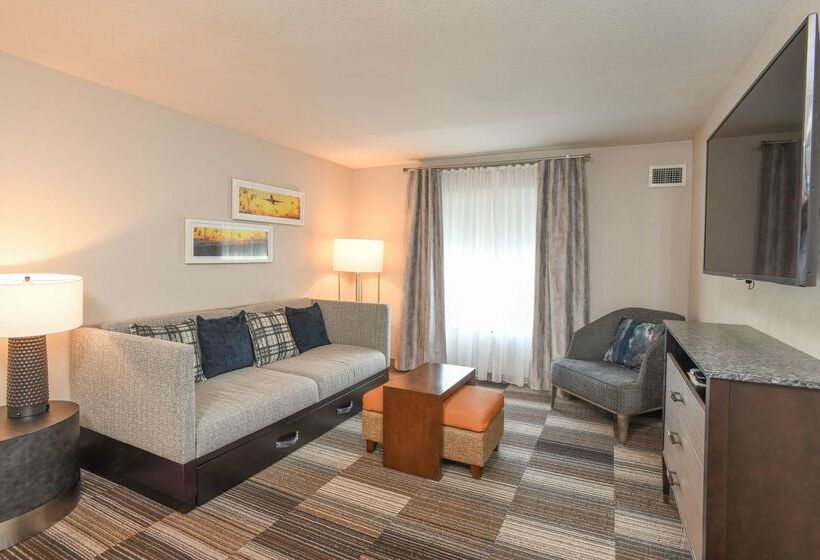 هتل Homewood Suites Cincinnati Airport