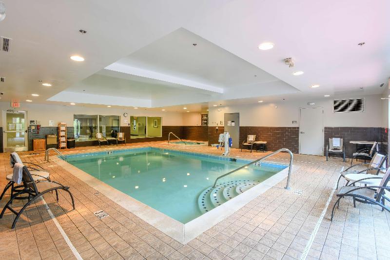 هتل Homewood Suites Cincinnati Airport