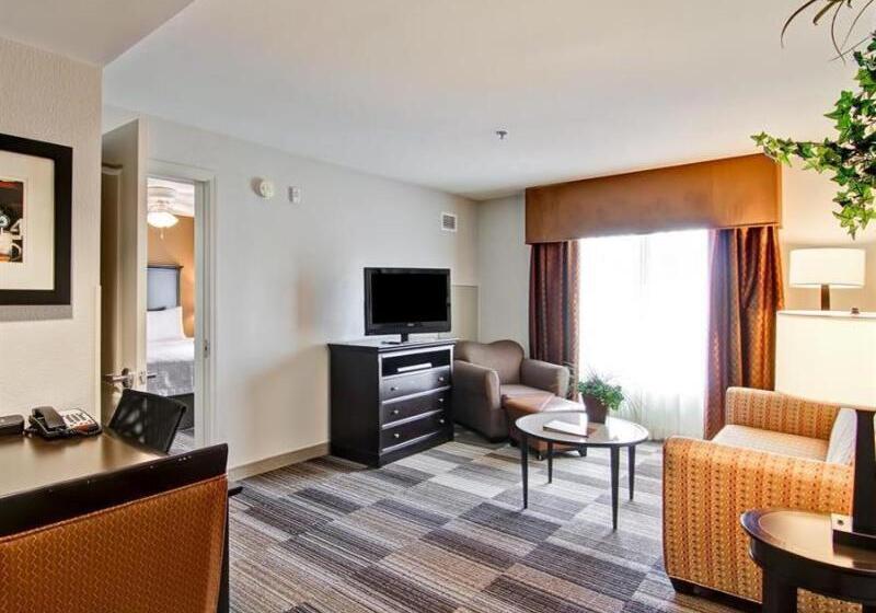 هتل Homewood Suites Cincinnati Airport
