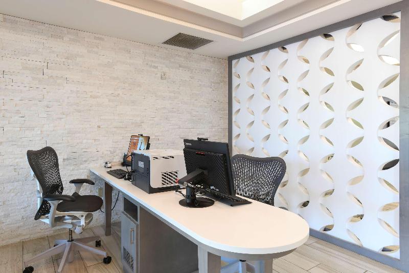 هتل Homewood Suites Cincinnati Airport