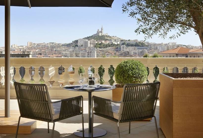 هتل Intercontinental Marseille   Dieu