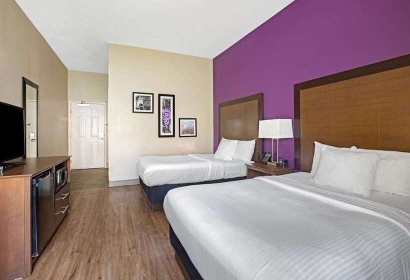 فندق La Quinta By Wyndham Visalia/sequoia Gateway