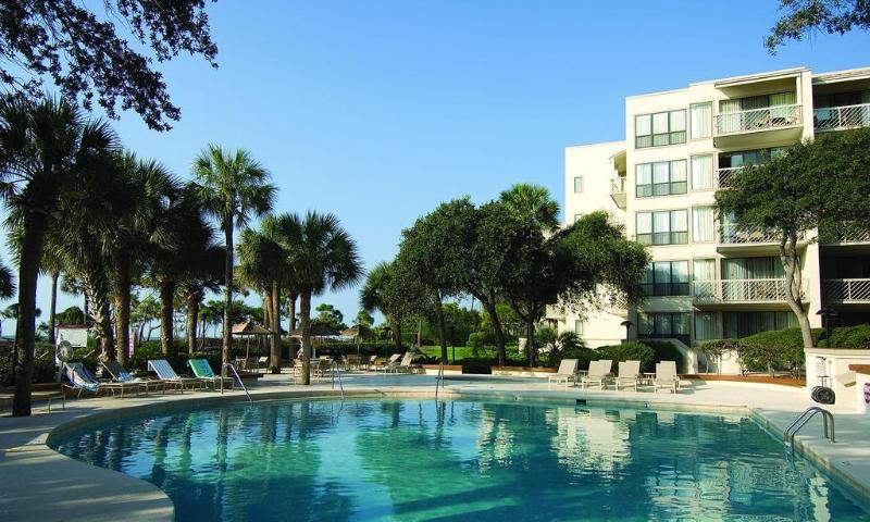 هتل Marriott's Monarch at Sea Pines