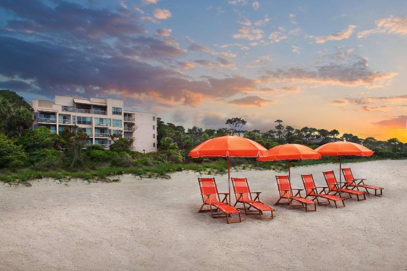 هتل Marriott's Monarch at Sea Pines
