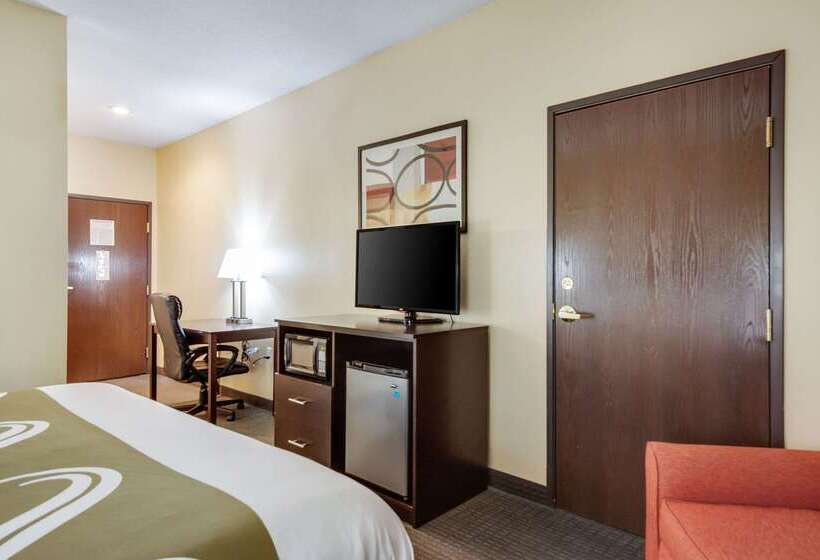 هتل Quality Inn & Suites Lincoln
