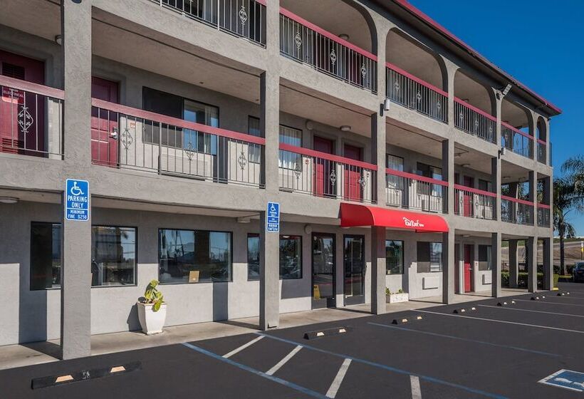 هتل Red Roof Inn Stockton