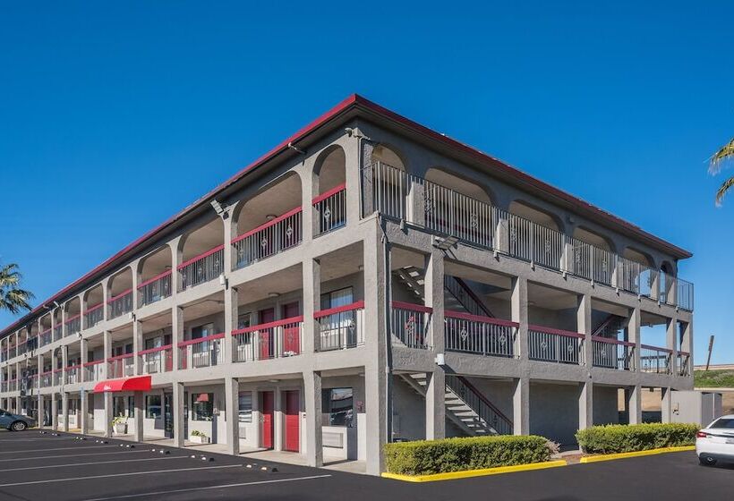 هتل Red Roof Inn Stockton