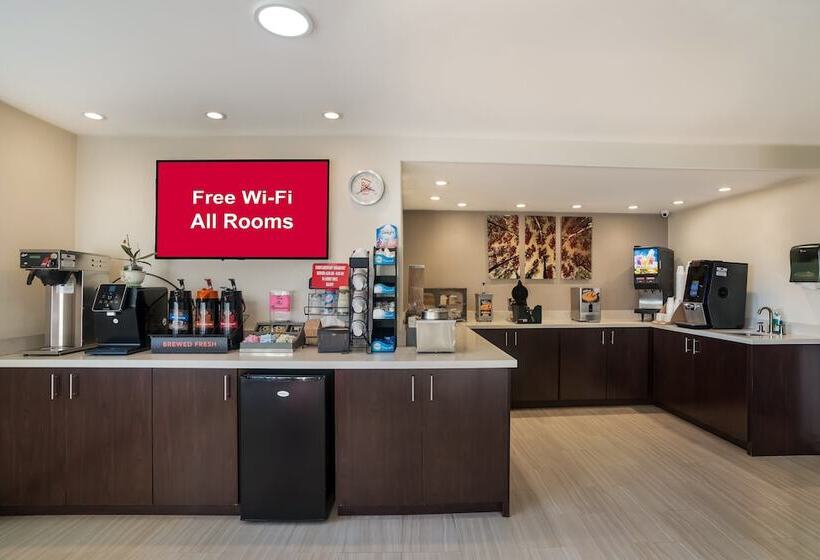 هتل Red Roof Inn Stockton