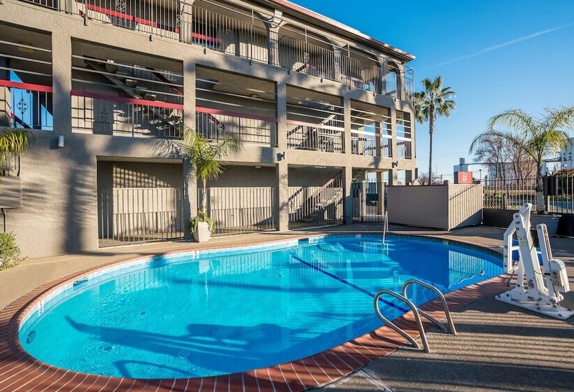 هتل Red Roof Inn Stockton