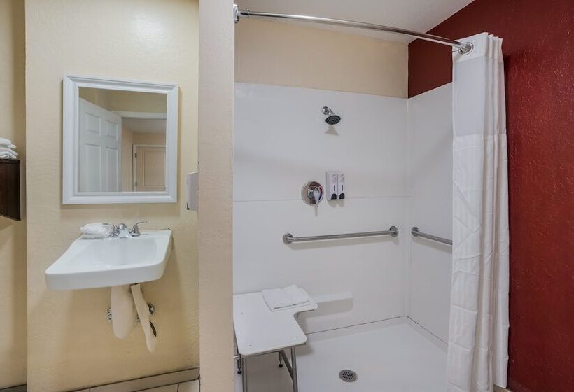 هتل Red Roof Inn Stockton