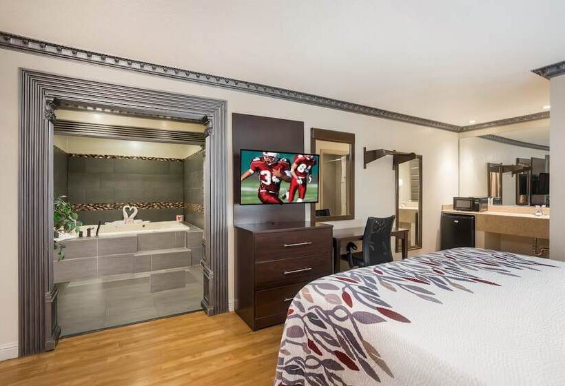 هتل Red Roof Inn Stockton
