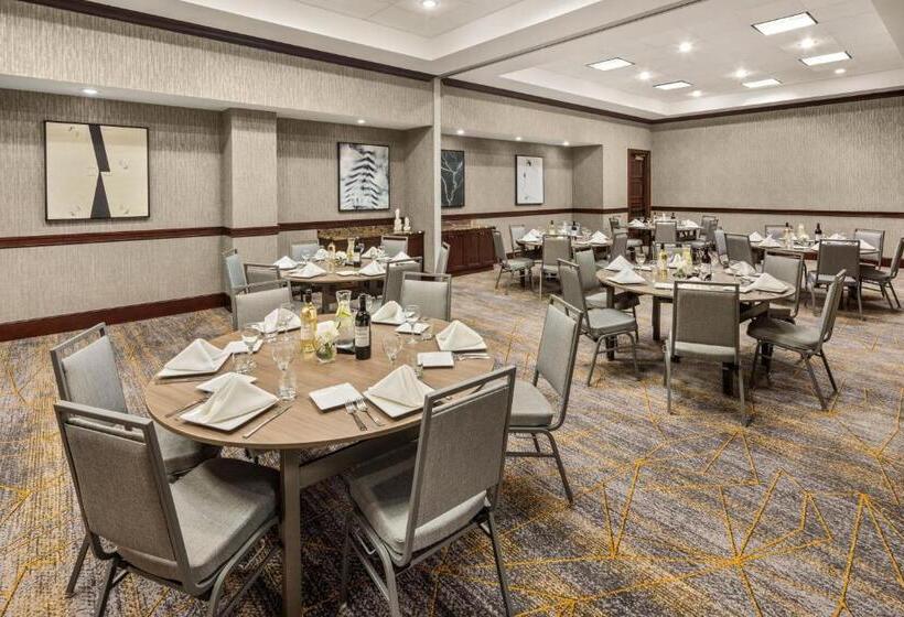 هتل Sheraton Duluth