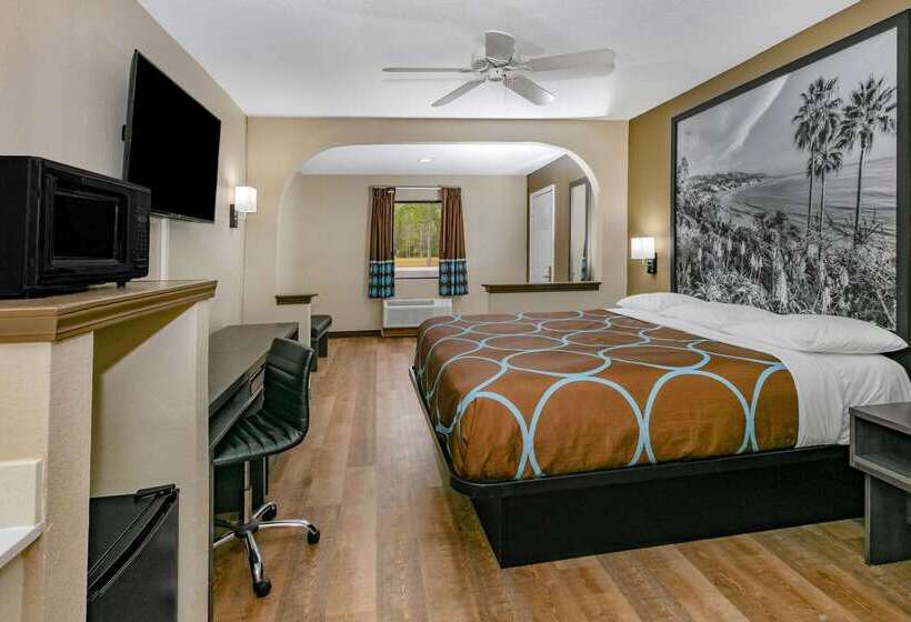 هتل Super 8 By Wyndham Moss Point