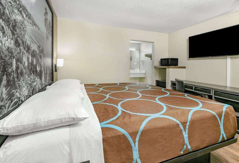 هتل Super 8 By Wyndham Moss Point