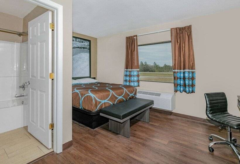 هتل Super 8 By Wyndham Moss Point