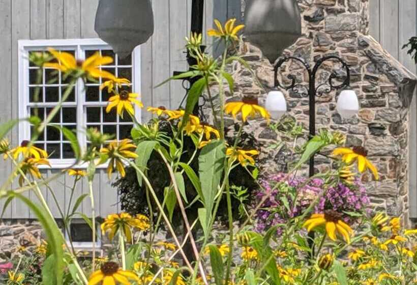 هتل The Inn At Montchanin Village & Spa