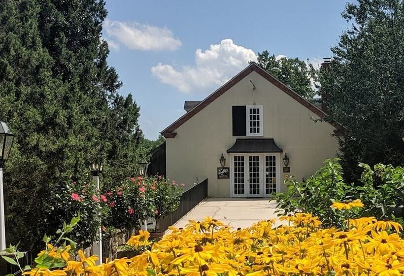 هتل The Inn At Montchanin Village & Spa