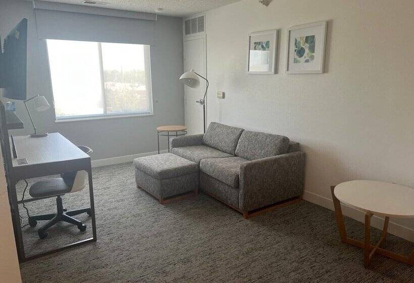 هتل Towneplace Suites Detroit Warren