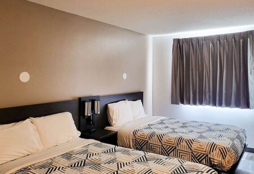 Motel 6 Sinton Tx