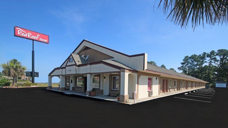 汽车旅馆  Red Roof Inn Santee