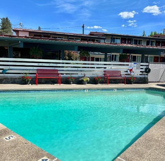 مُتل Timbers Inn And Suites
