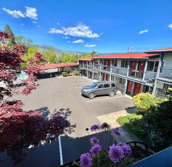 مُتل Timbers Inn And Suites