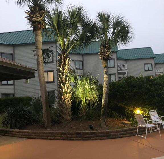 استراحتگاه Gulf Shores Plantation