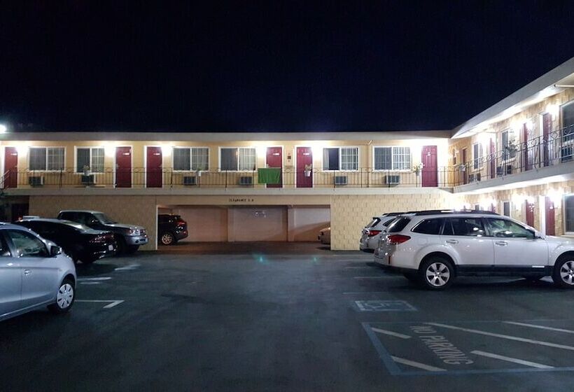 The Islander Motel Santa Cruz