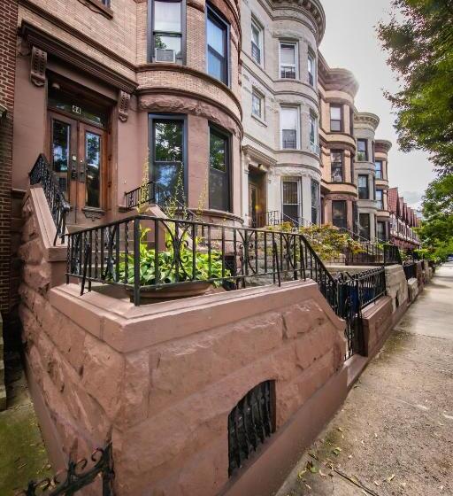 تختخواب و صبحانه Lefferts Gardens Residence