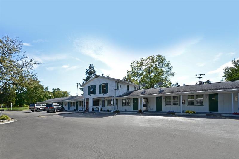 בית מלון כפרי Americas Best Value Inn Jonesville/hillsdale