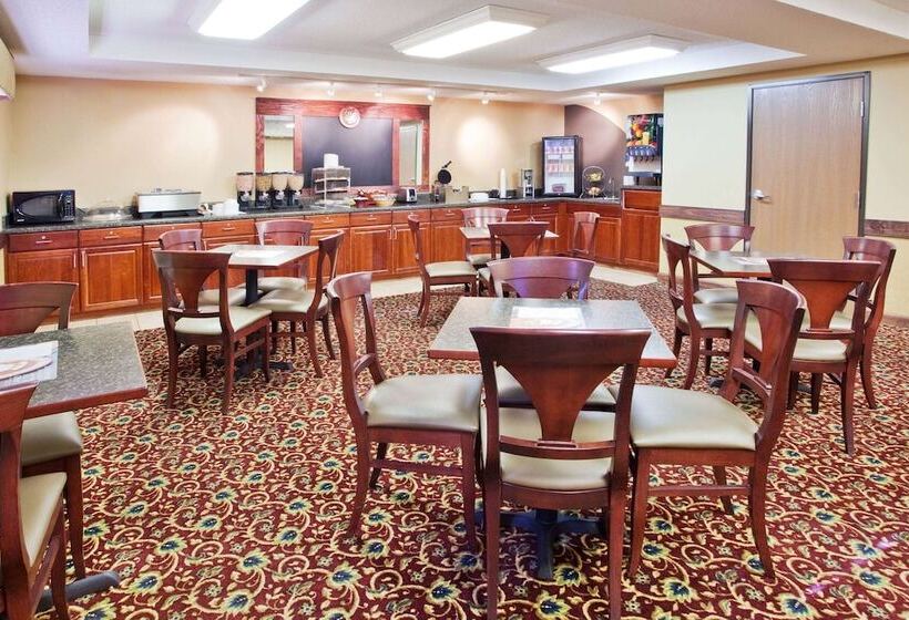 هتل Americinn By Wyndham Boiling Springs Near Gardner Webb U
