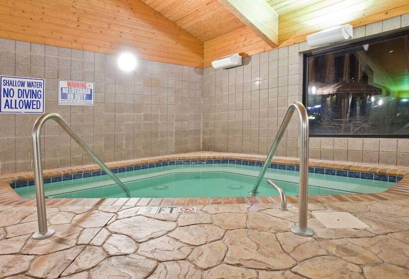 هتل Americinn By Wyndham Boiling Springs Near Gardner Webb U