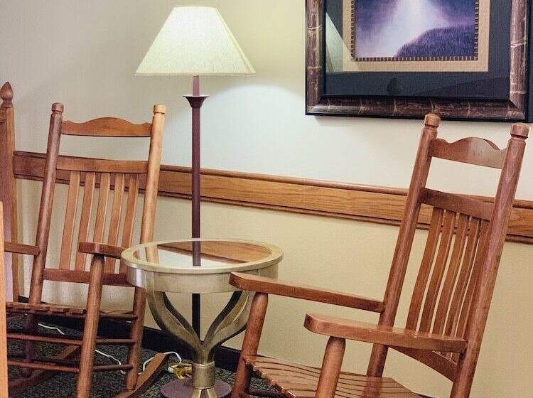 هتل Americinn By Wyndham Kewanee
