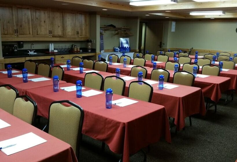 هتل Americinn By Wyndham Oswego