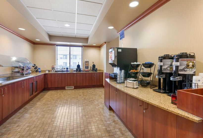 فندق Best Western Golden Prairie Inn And Suites