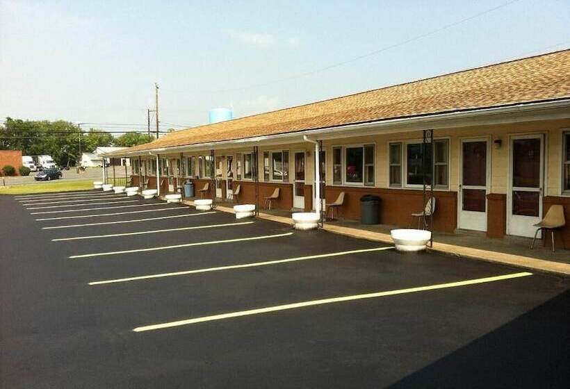 فندق Budget Inn Mifflintown