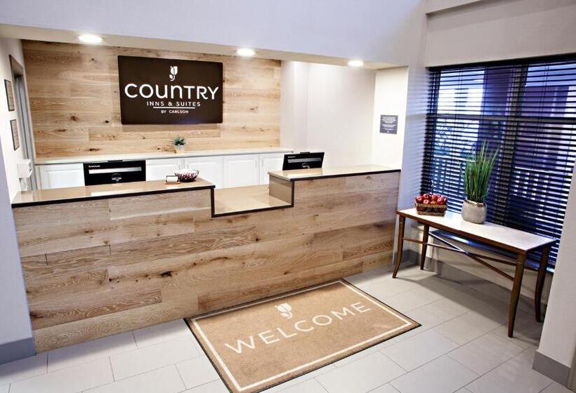 هتل Country Inn & Suites By Radisson, Harrisburg West, Pa